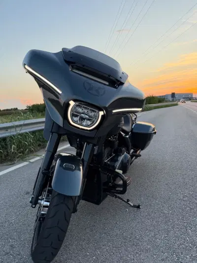 Harley-Davidson Street Glide (2024 - 26) usata