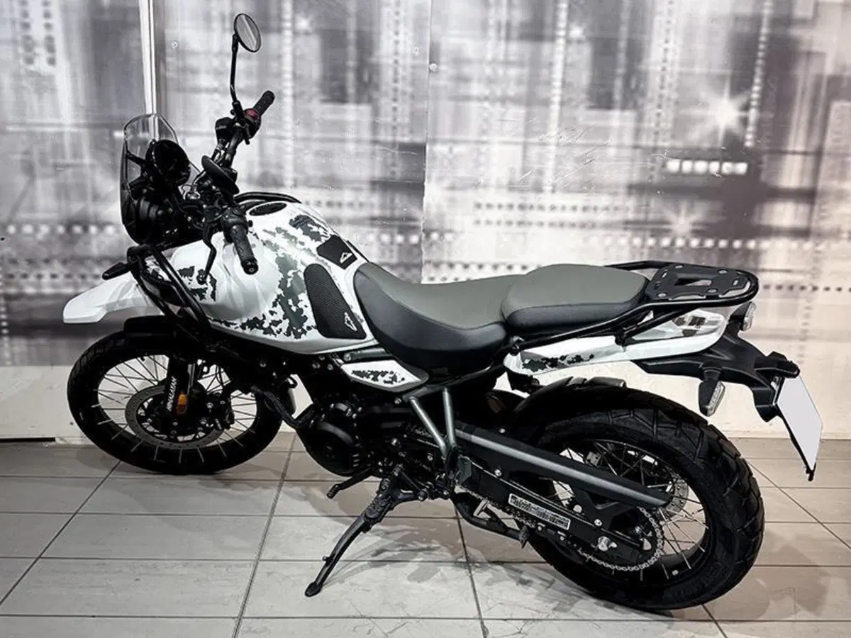Royal Enfield Himalayan 450 (2024 - 26) (2)