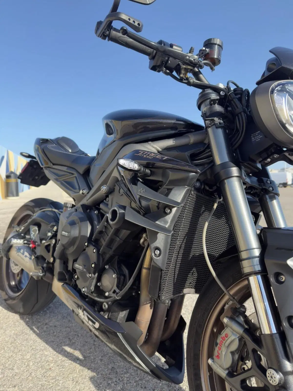 Triumph Street Triple RS (2020 - 22) (4)