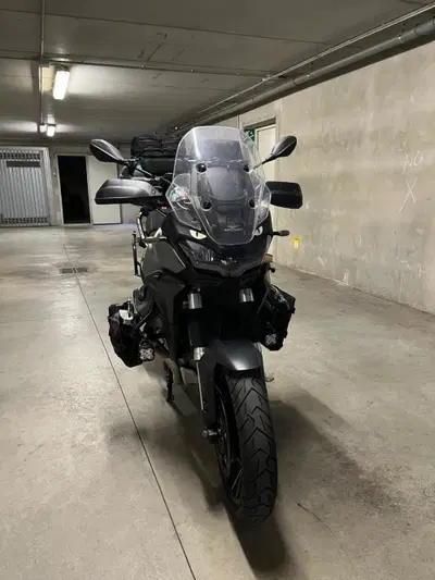 Moto Guzzi Stelvio (2024 - 26) usata