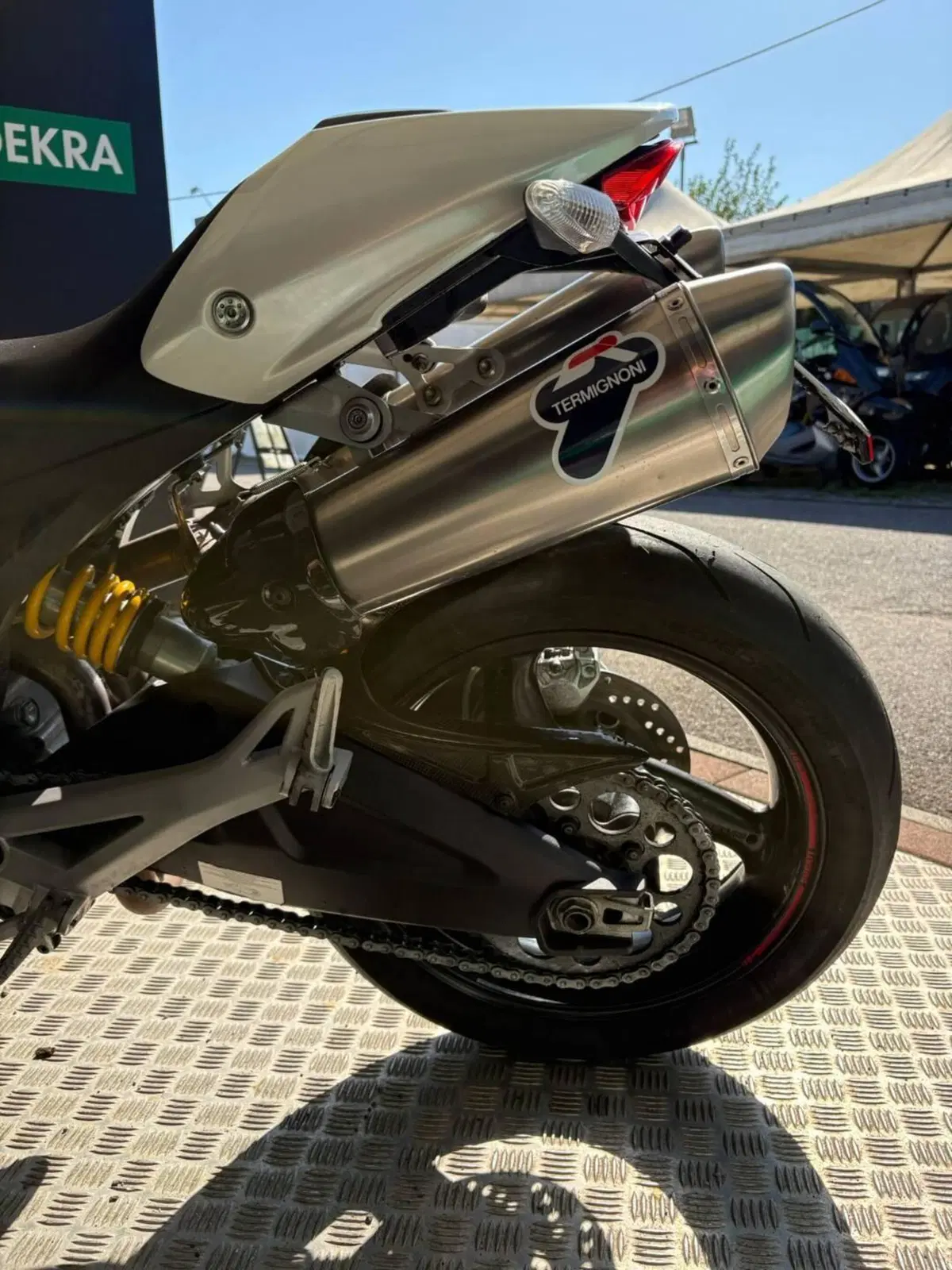 Ducati Monster 696 (2008 - 13) (4)