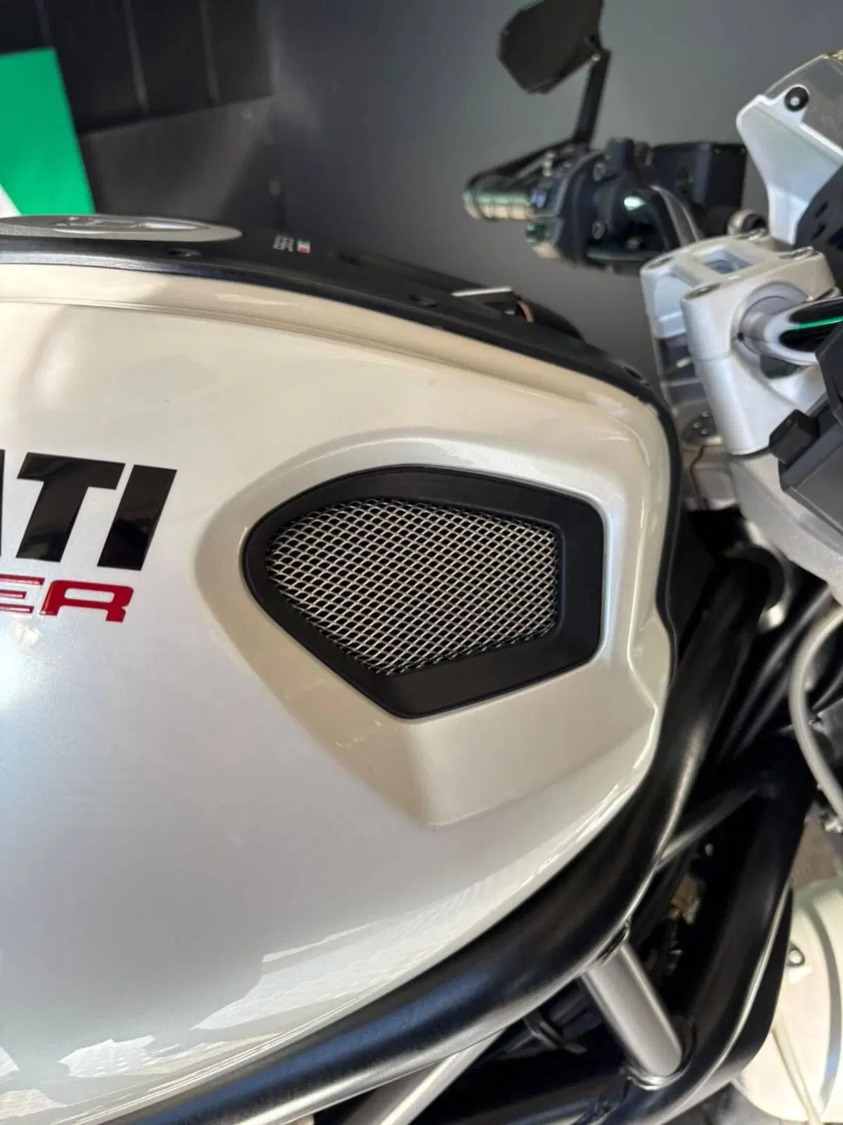 Ducati Monster 696 (2008 - 13) (18)