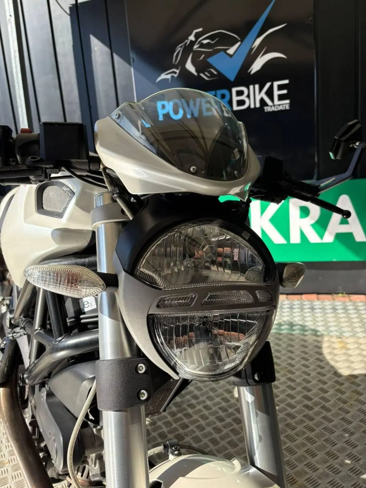 Ducati Monster 696 (2008 - 13) (7)