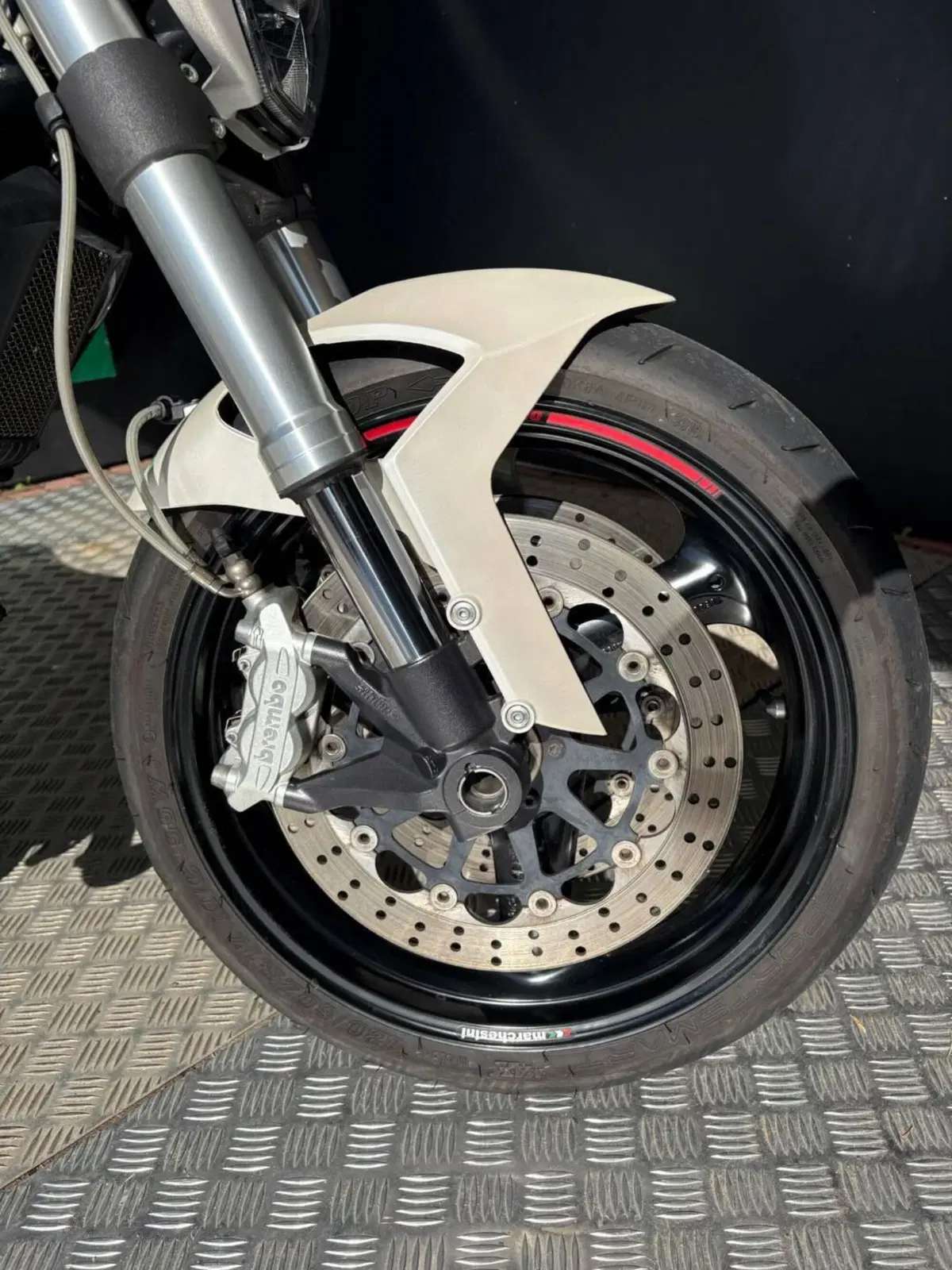 Ducati Monster 696 (2008 - 13) (19)