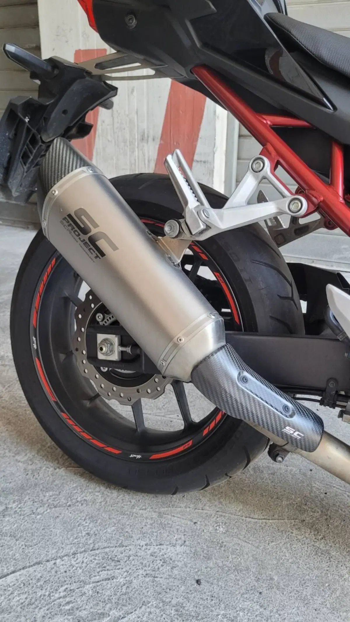 Honda CB 750 Hornet (2023 - 24) (3)
