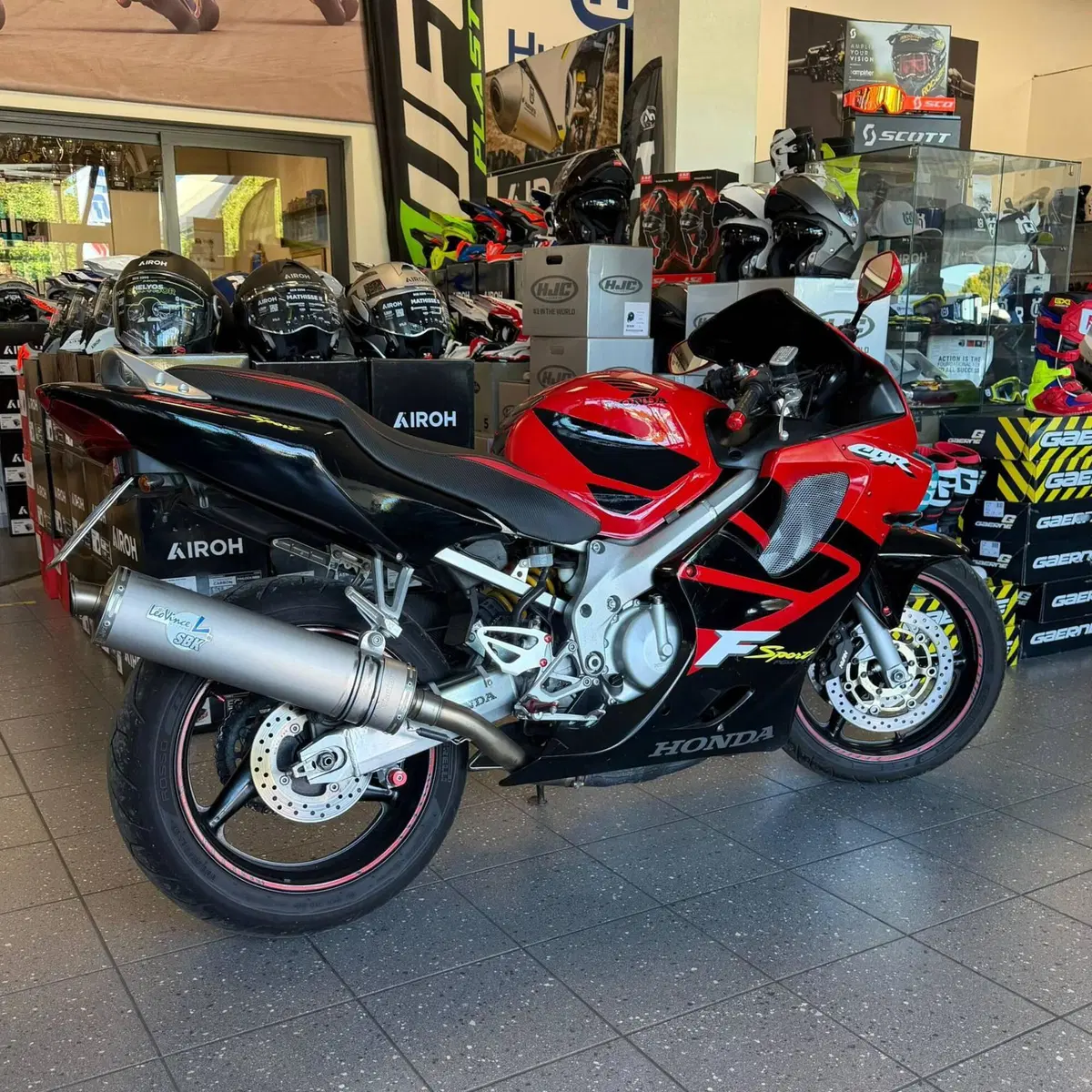 Honda CBR 600 F (2001 - 06) (3)