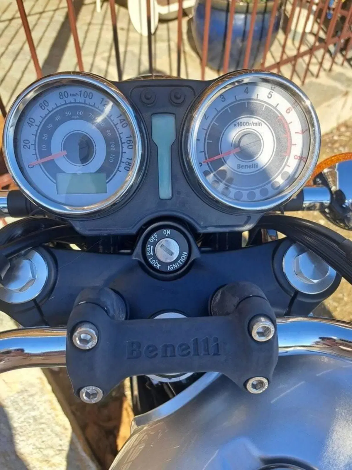 Benelli Imperiale 400 (2021 - 25) (3)