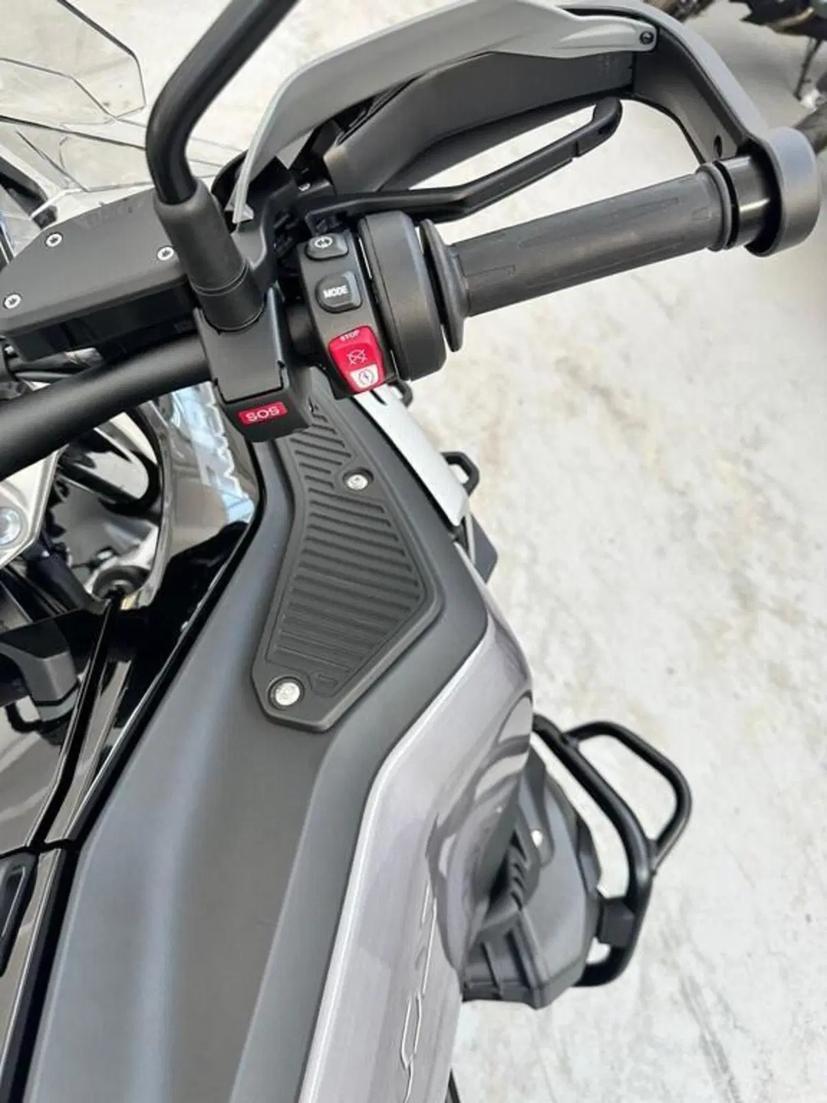 Bmw R 1300 GS Adventure Triple Black (2025 - 26) (6)