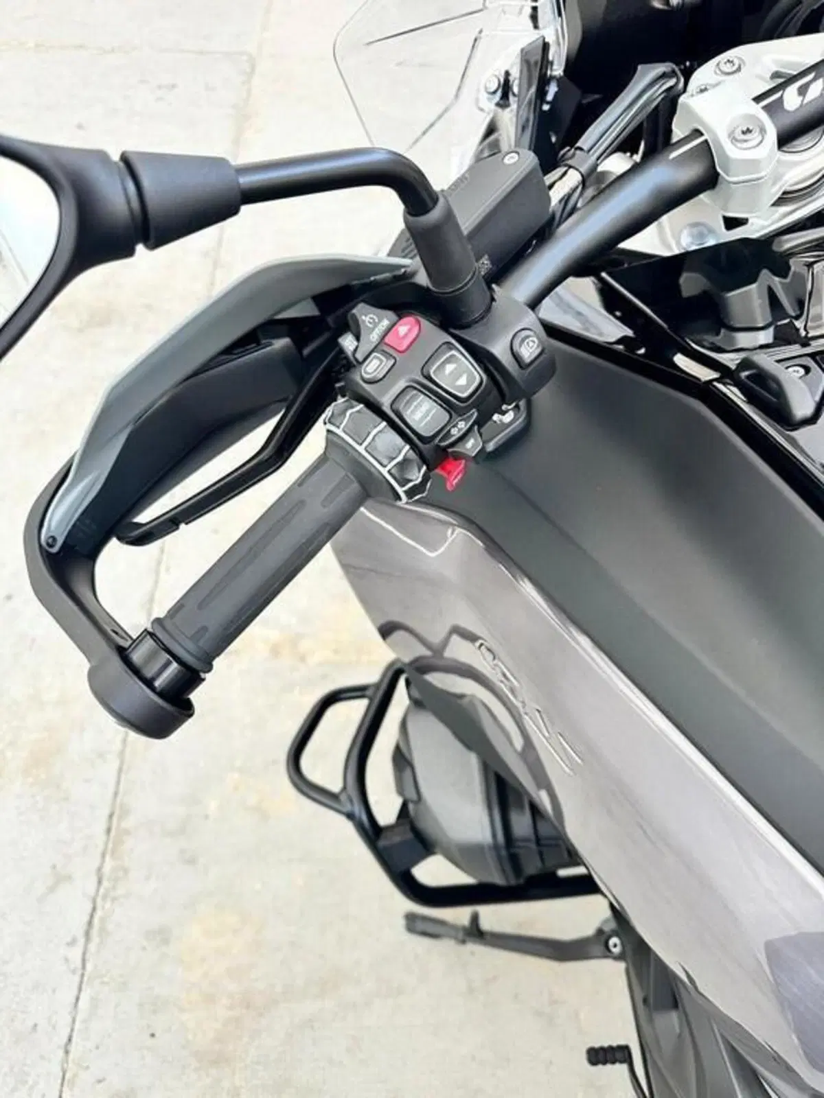 Bmw R 1300 GS Adventure Triple Black (2025 - 26) (8)