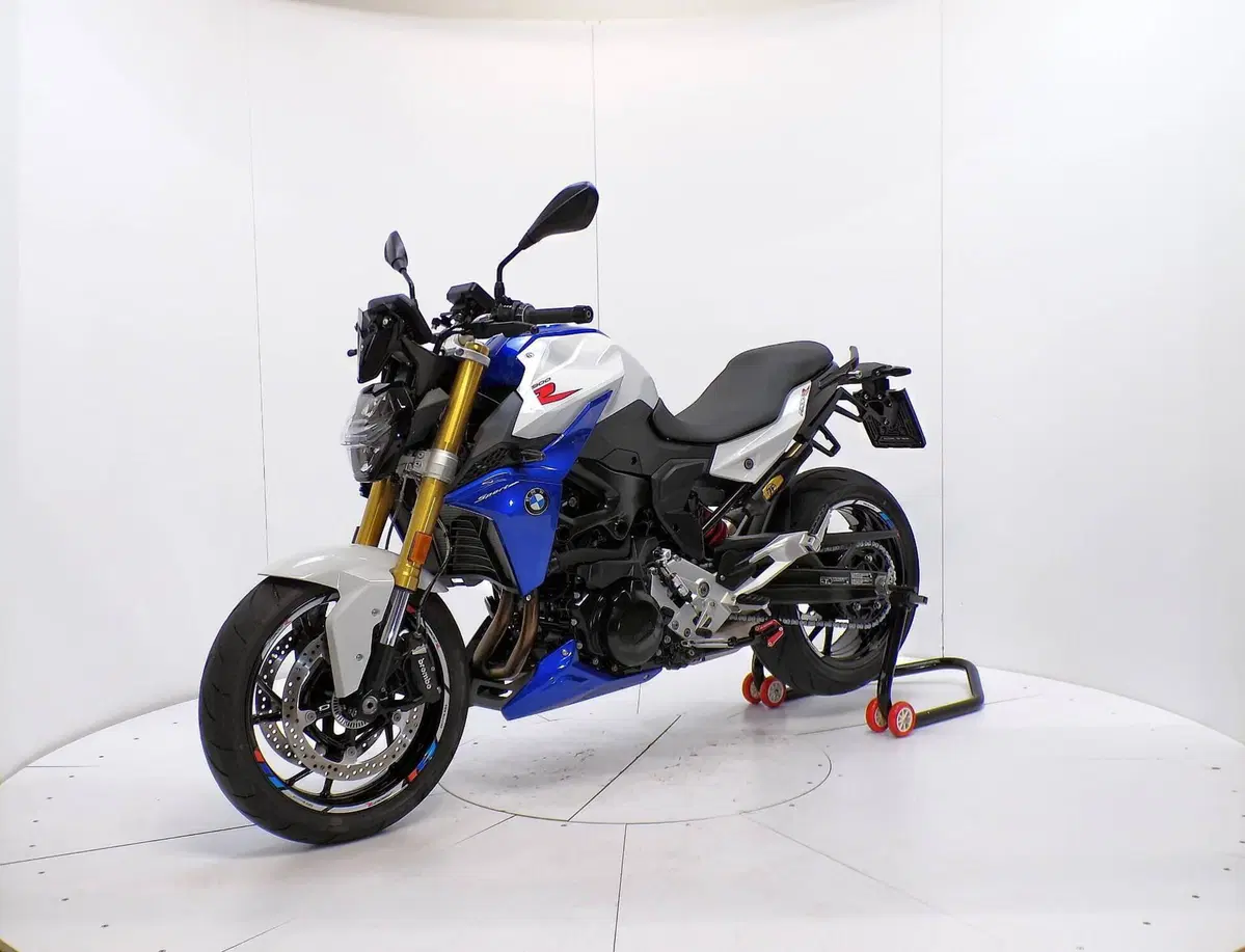 Bmw F 900 R (2021 - 24) (3)