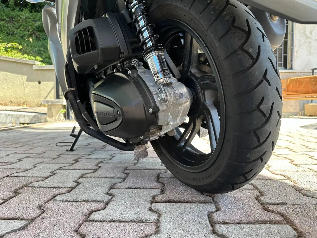 Honda SH 350 (2021 - 24) (9)