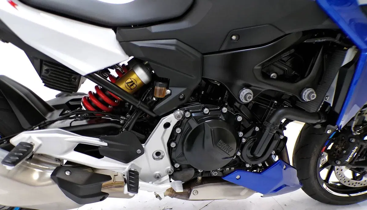 Bmw F 900 R (2021 - 24) (8)