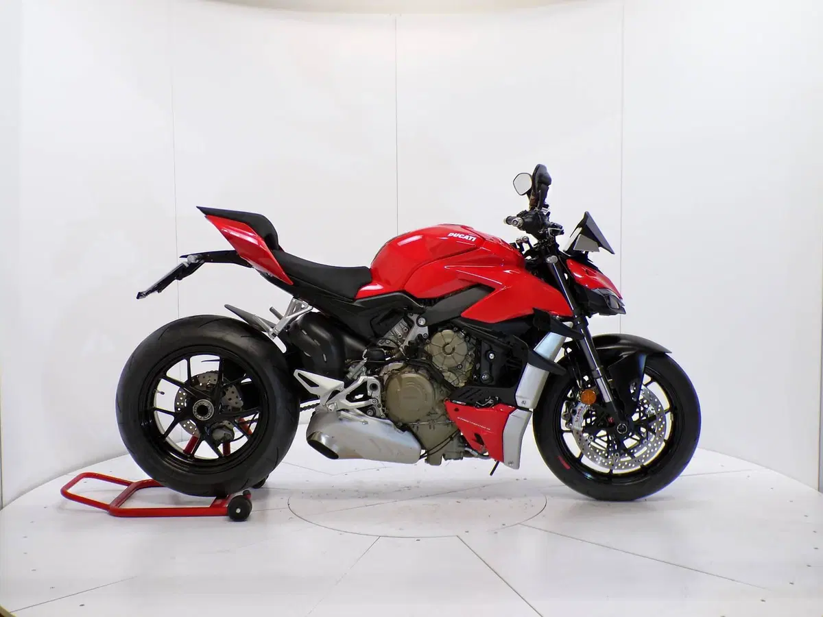 Ducati Streetfighter V4 1100 (2020)