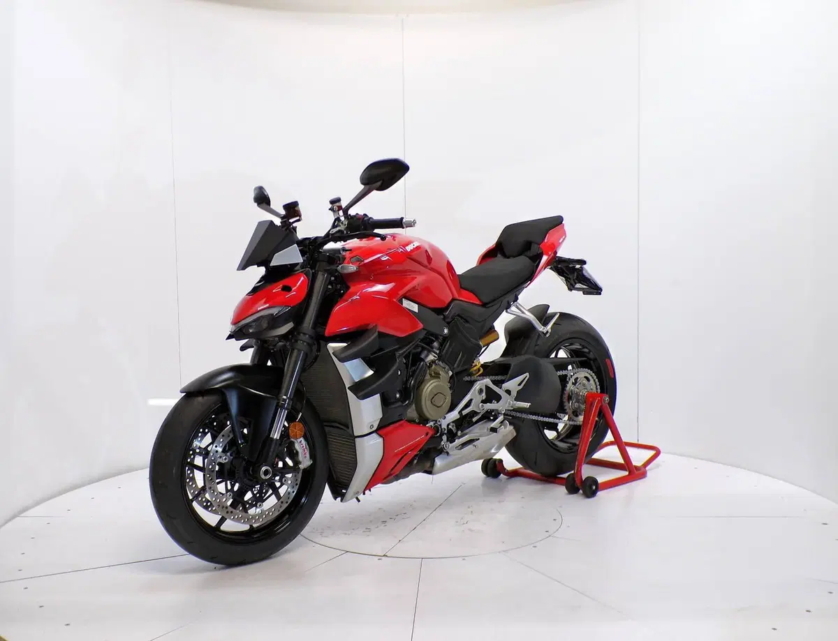 Ducati Streetfighter V4 1100 (2020) (3)