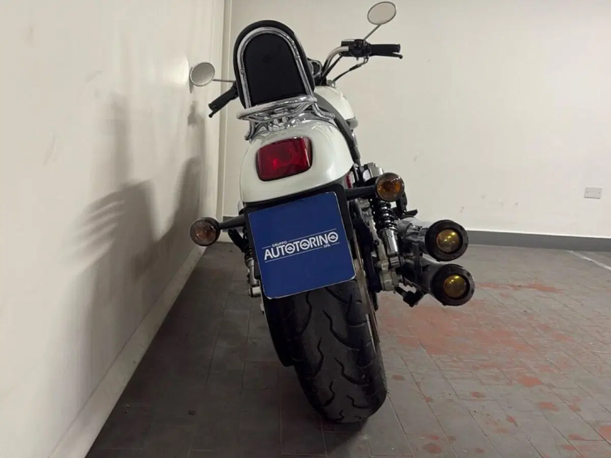 Harley-Davidson 1130 V-Rod (2006) - VRSCA (6)