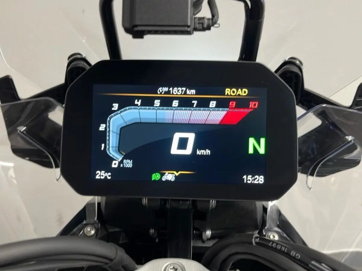 Bmw R 1300 GS Triple Black (2023 - 26) (10)