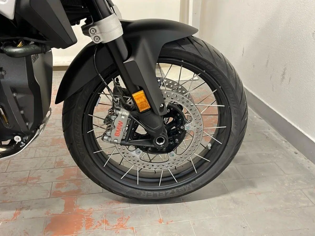 Bmw R 1300 GS Triple Black (2023 - 26) (11)