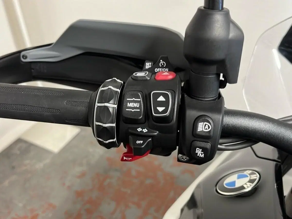 Bmw R 1300 GS Triple Black (2023 - 26) (9)