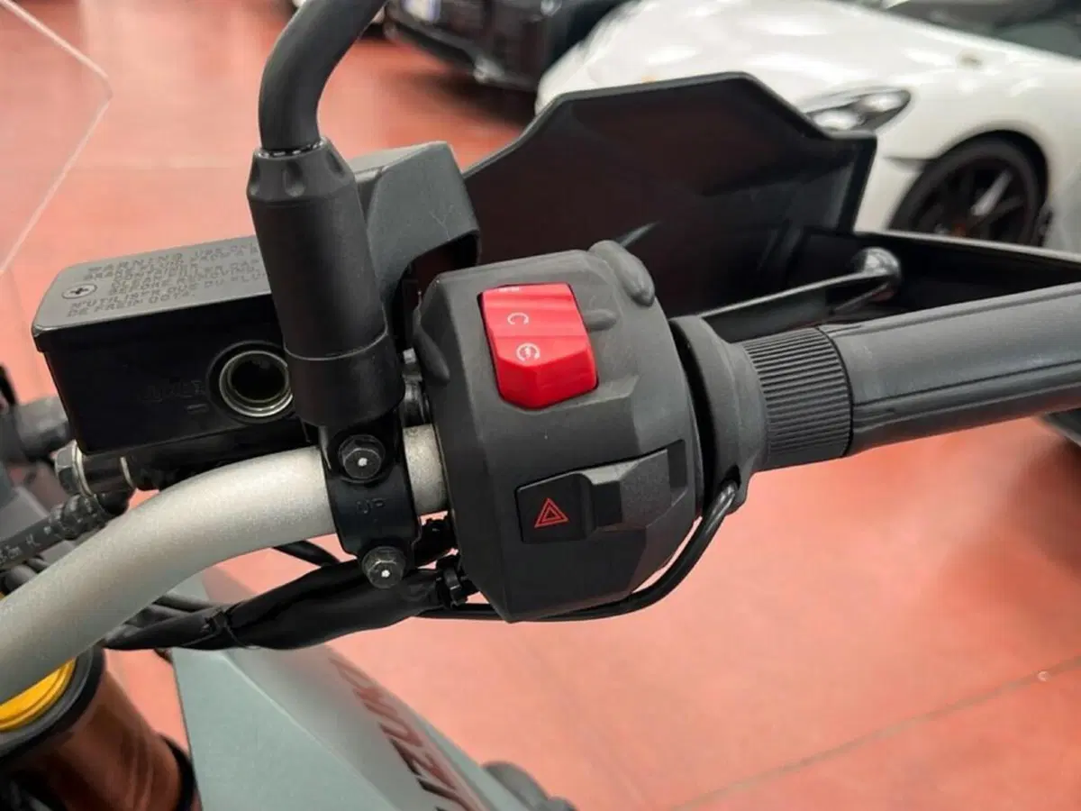 Suzuki V-Strom 800DE (2023 - 24) (10)