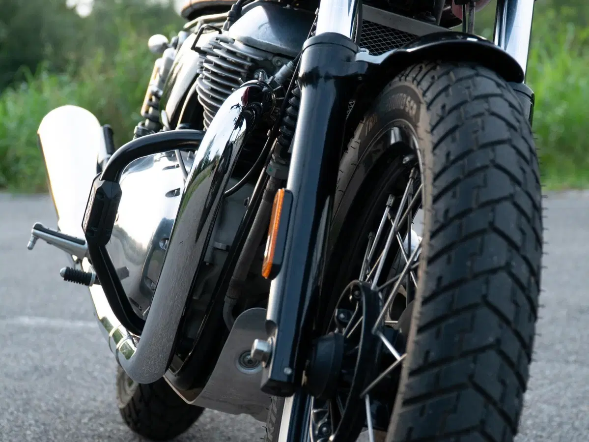 Royal Enfield Interceptor 650 (2021 - 26) (9)