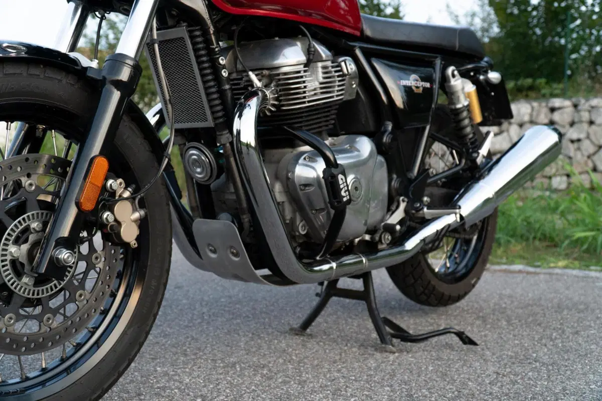 Royal Enfield Interceptor 650 (2021 - 26) (10)