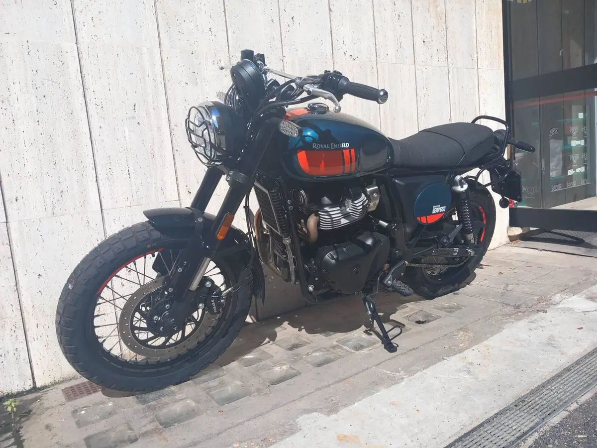 Royal Enfield Bear 650 (2025 - 26) (6)