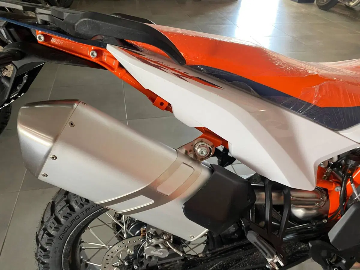 KTM 890 Adventure R (2025 - 26) (6)