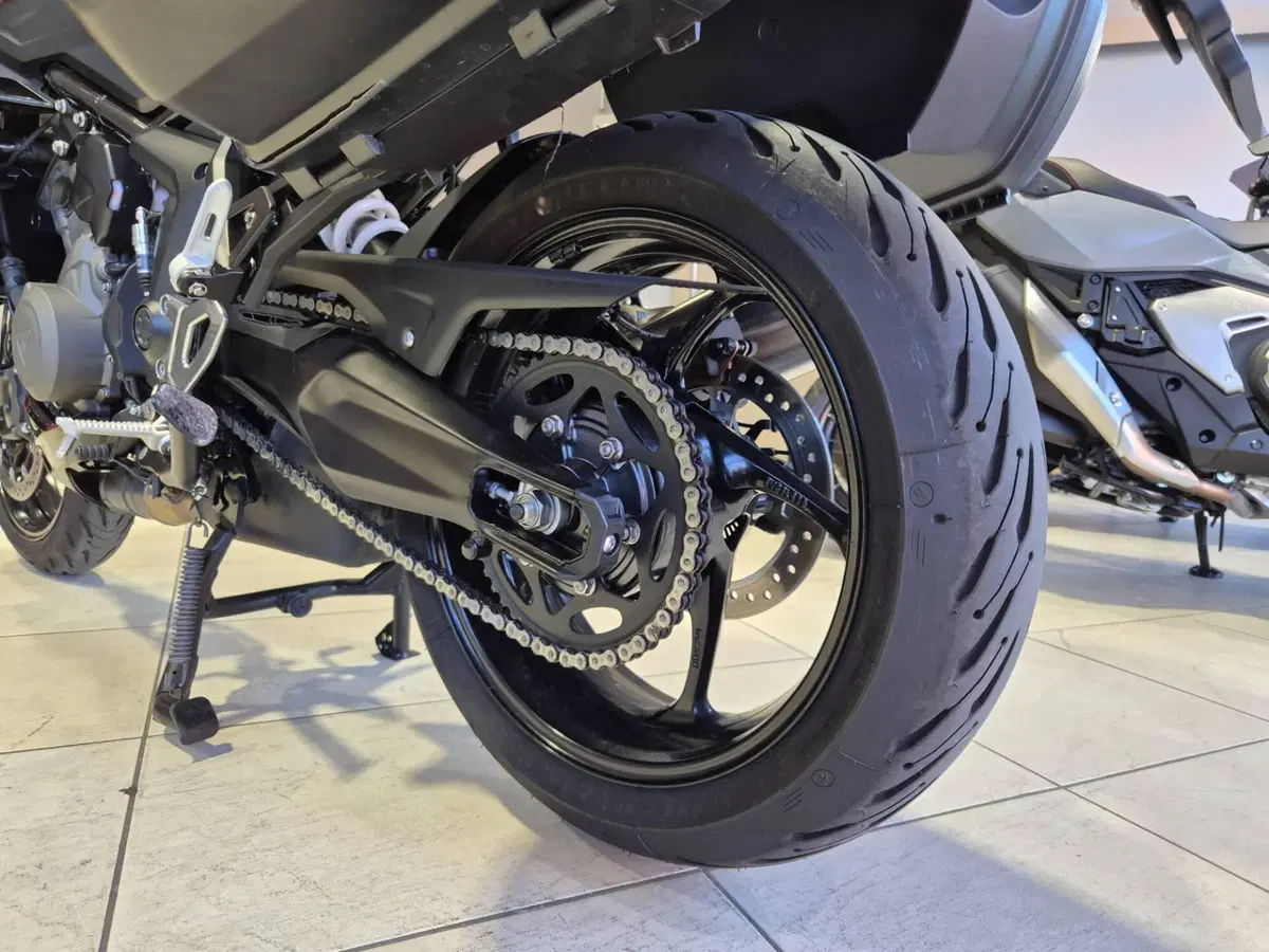 Triumph Tiger Sport 800 Tour (2026) (9)