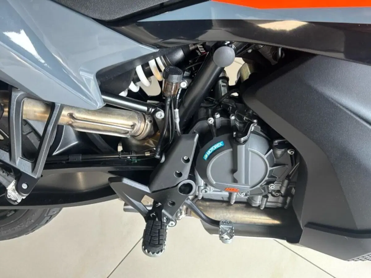 KTM 890 Adventure (2021 - 22) (11)