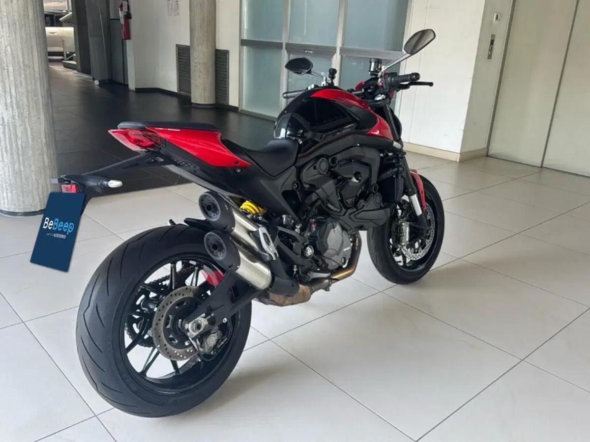 Ducati Monster 937 + (2021 - 25) (6)