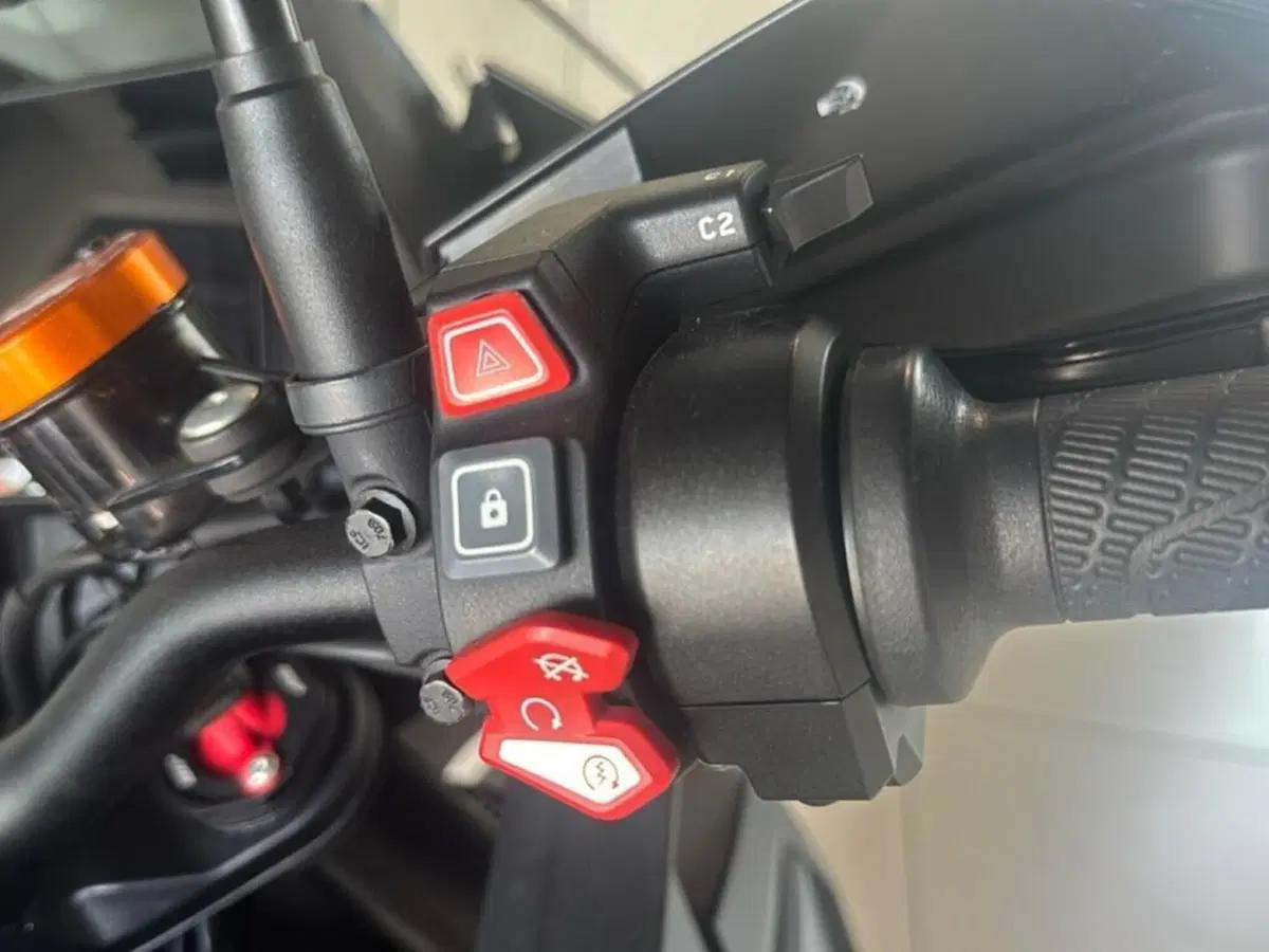 KTM 1290 Super Adventure S (2021 - 25) (11)