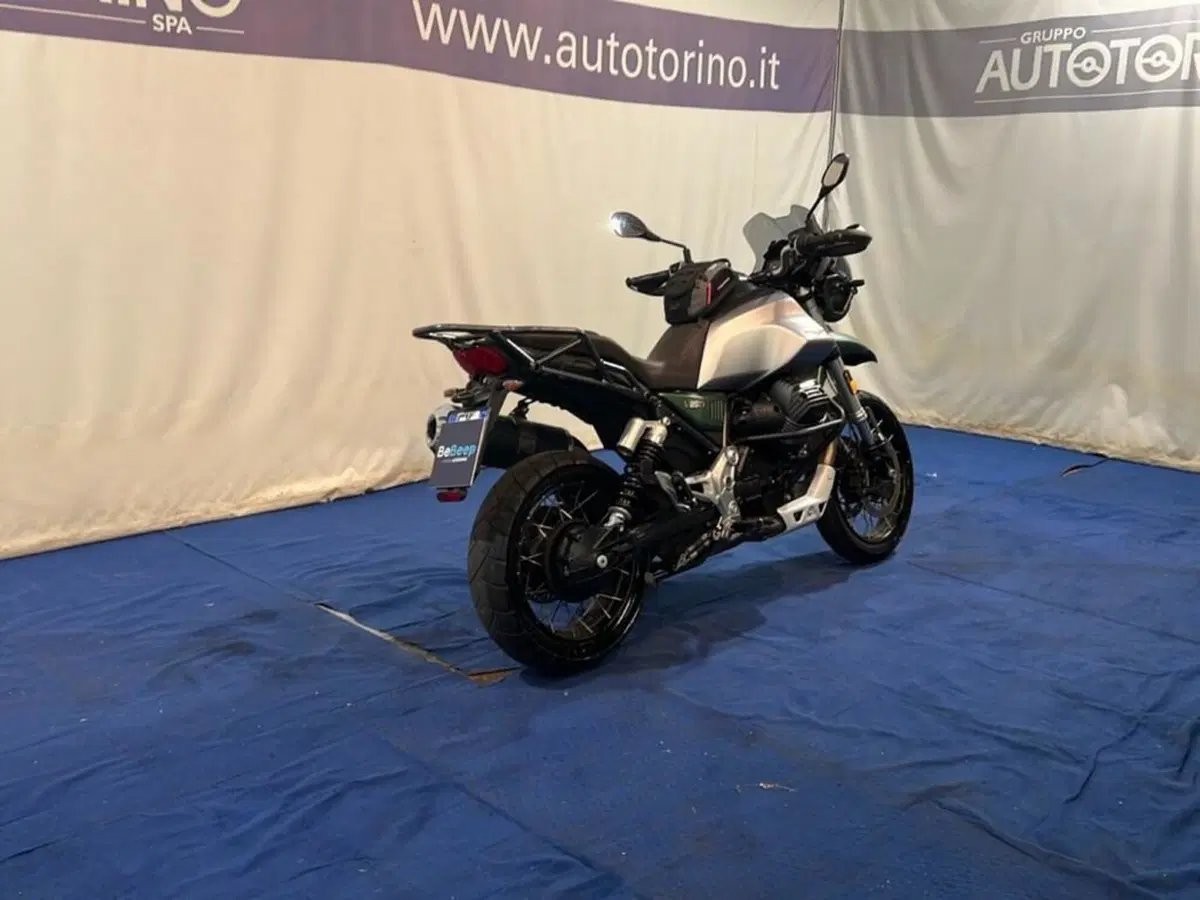 Moto Guzzi V85 TT Centenario (2021 - 22) (5)