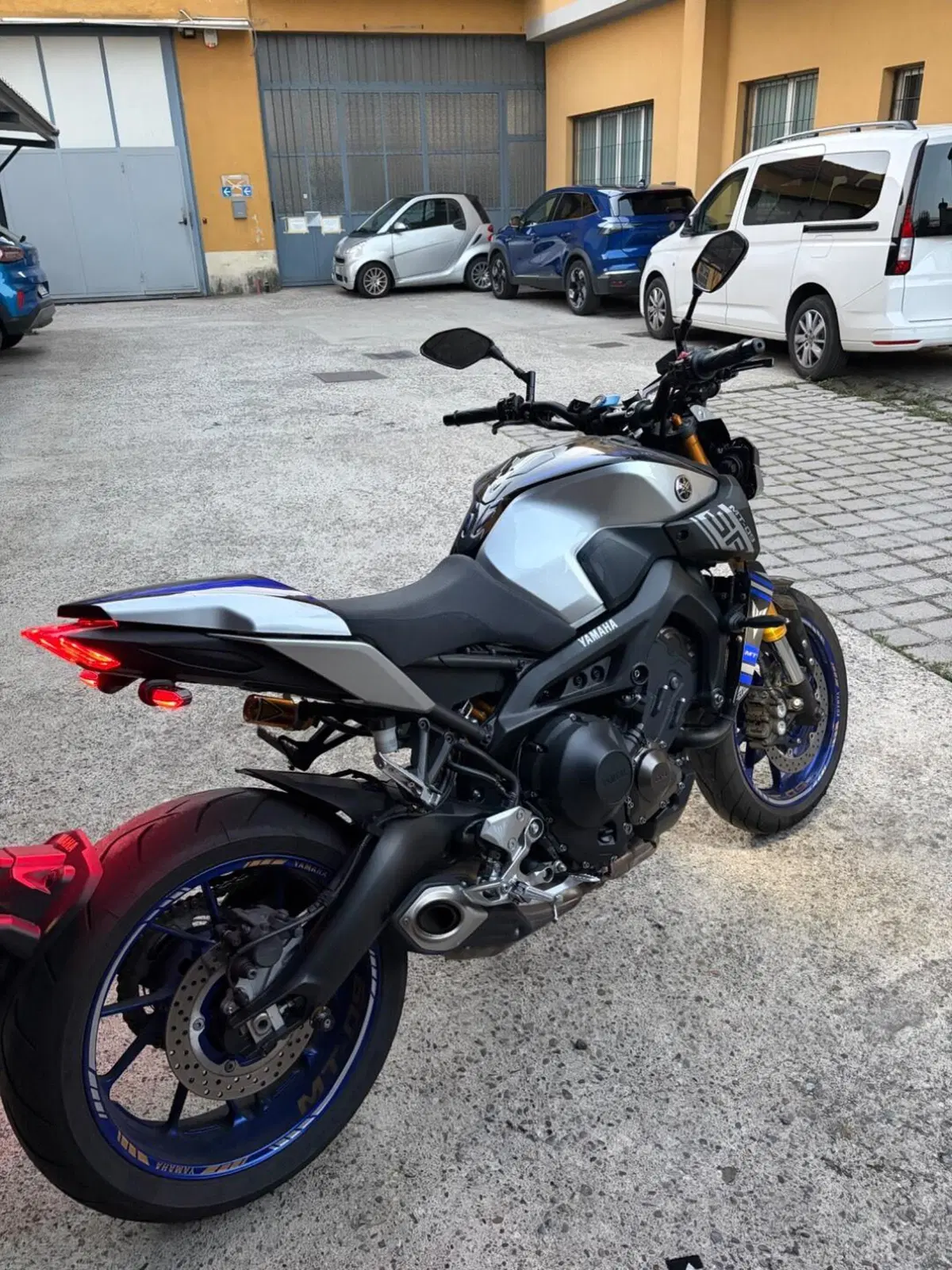 Yamaha MT-09 SP (2018 - 20) (3)
