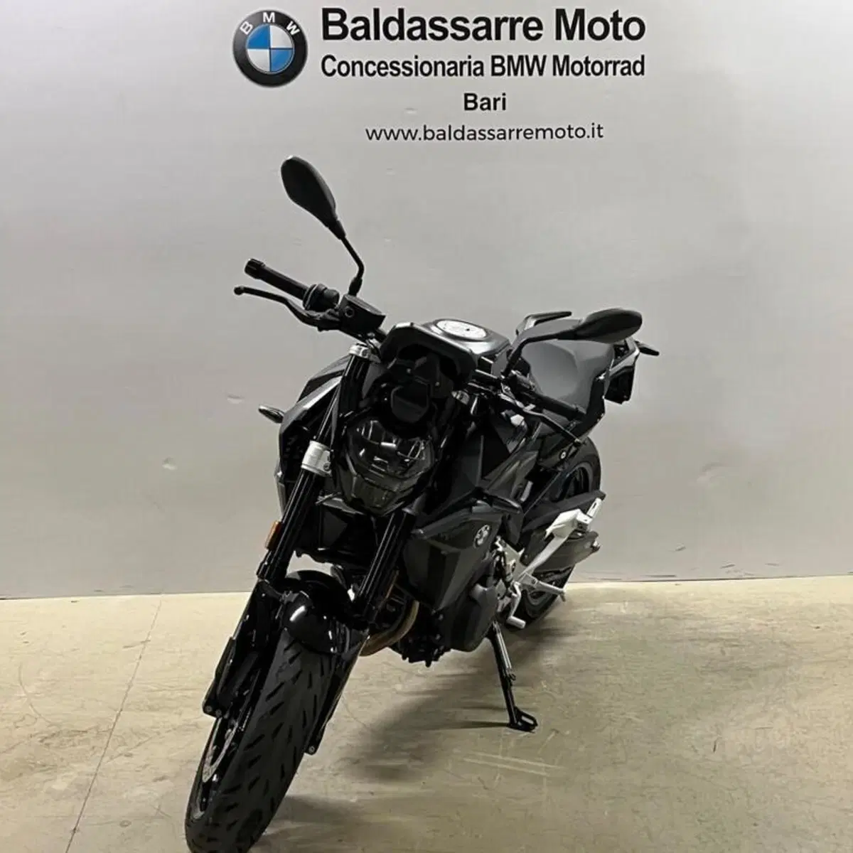 Bmw F 900 R (2025 - 27) (2)