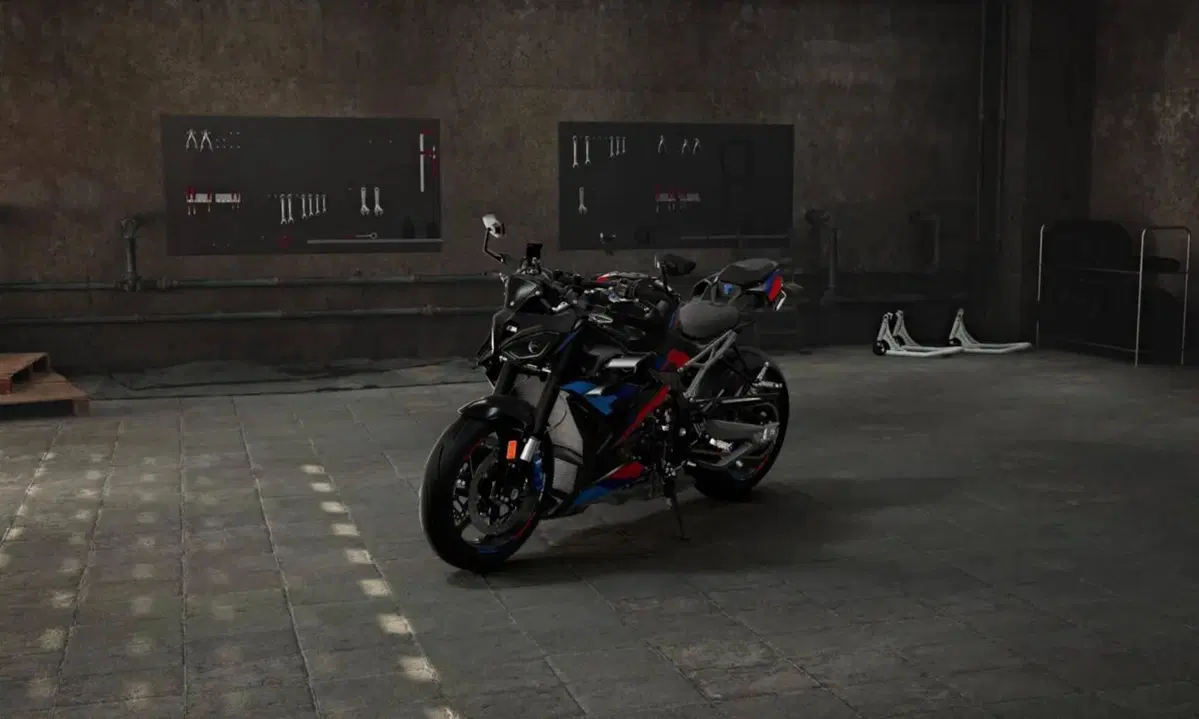Bmw M 1000 R (2025 - 27) (4)