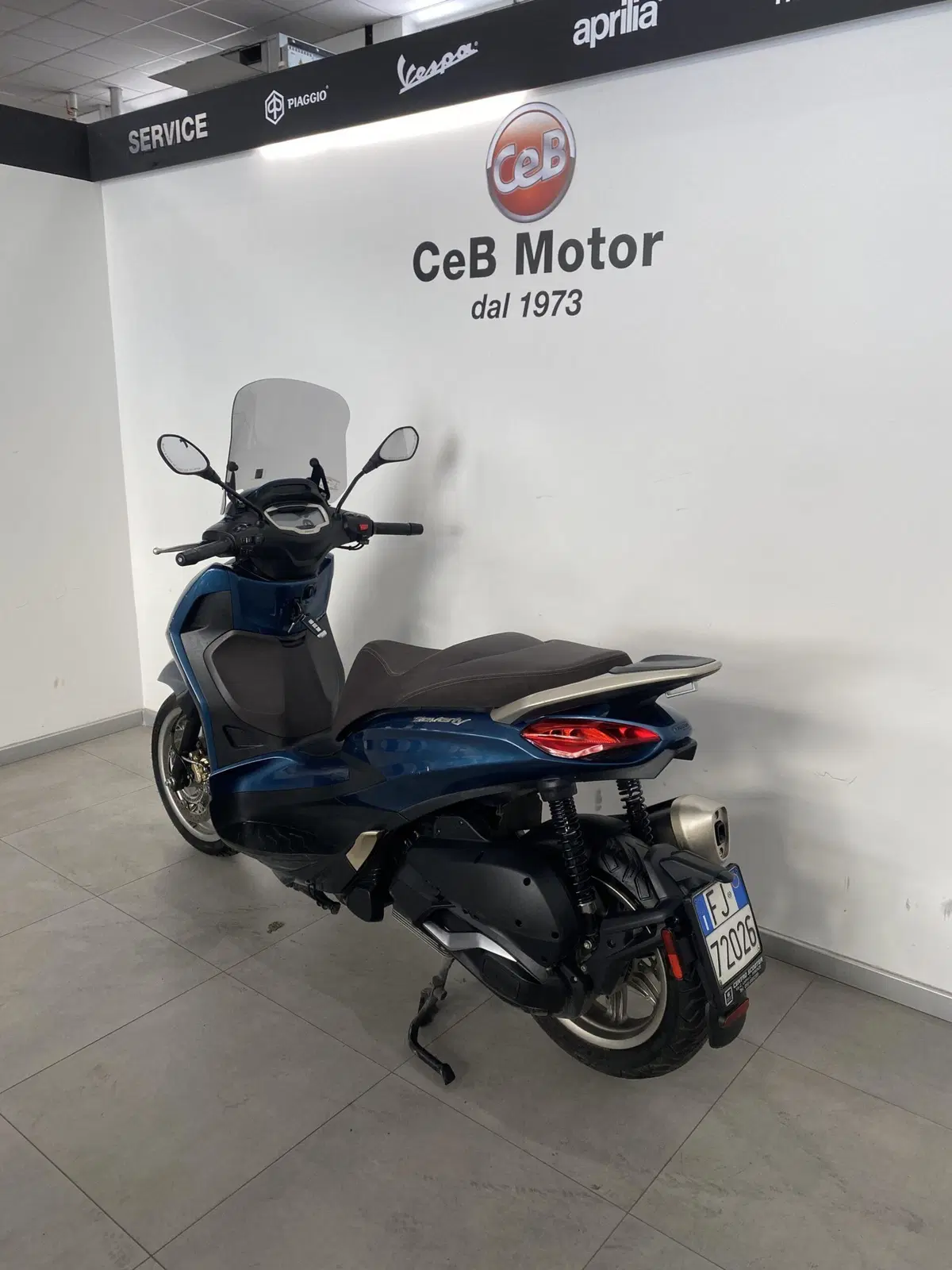 Piaggio Beverly 300 ABS-ASR (2021 - 25) (4)