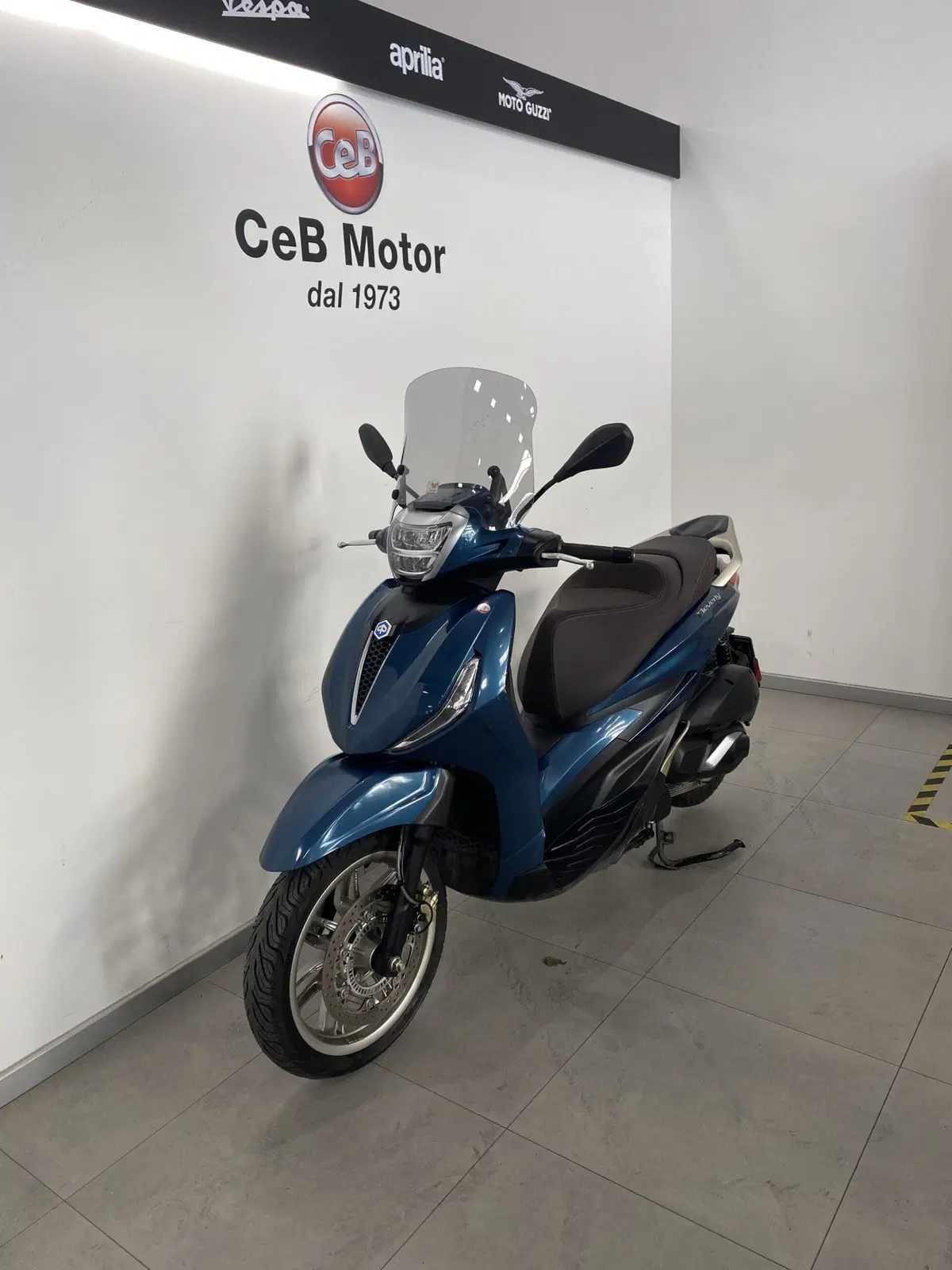 Piaggio Beverly 300 ABS-ASR (2021 - 25) (5)
