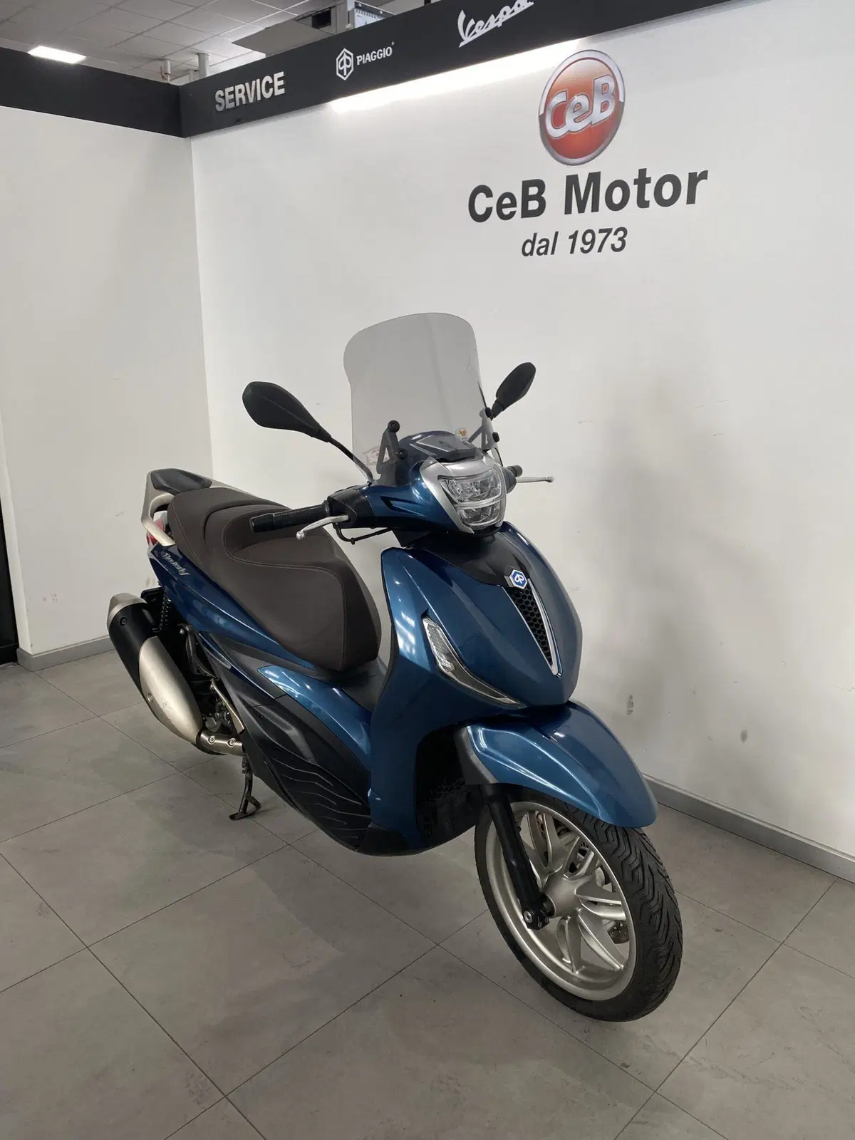 Piaggio Beverly 300 ABS-ASR (2021 - 25) (7)