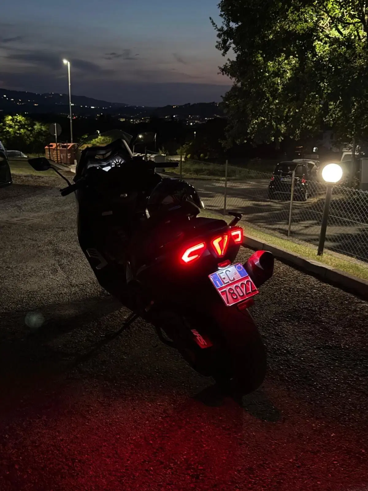 Yamaha T-Max 530 Iron Max ABS (2014 - 17) (8)