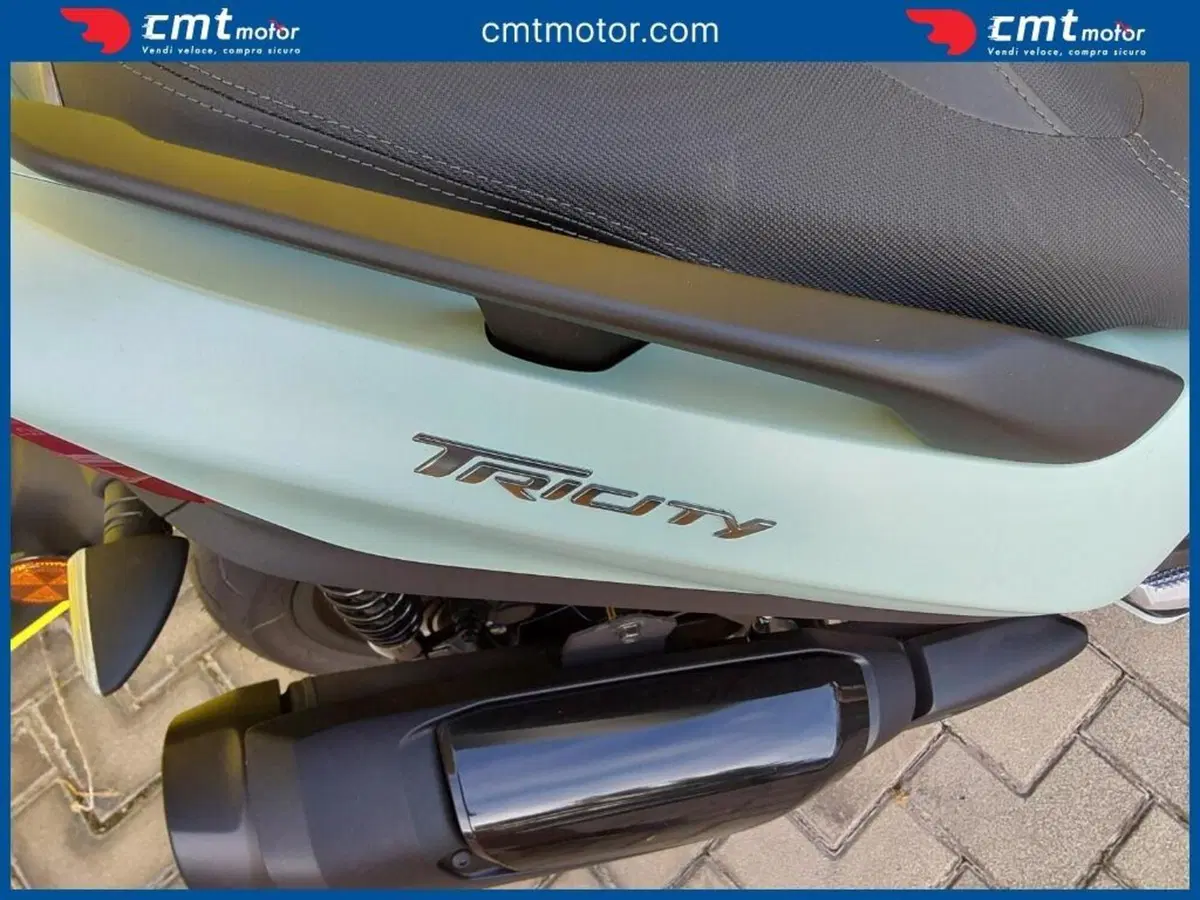 Yamaha Tricity 300 (2021 - 24) (7)