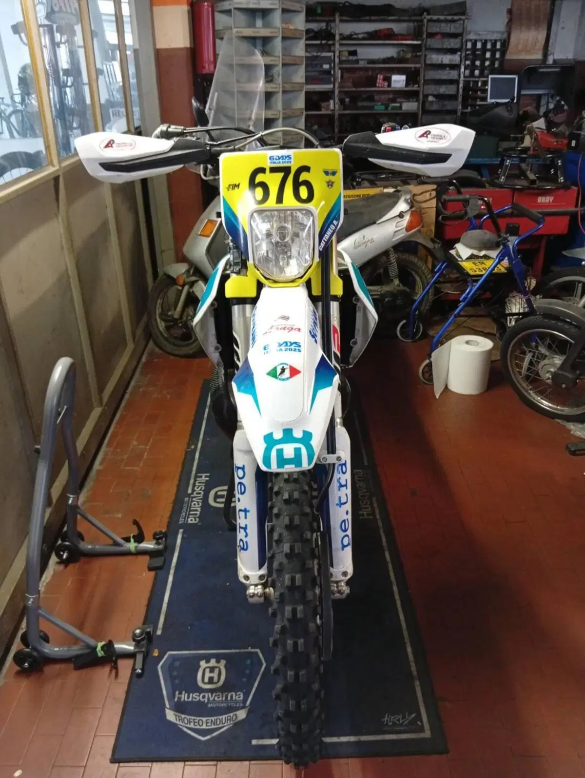 Husqvarna TE 300i (2020) (5)
