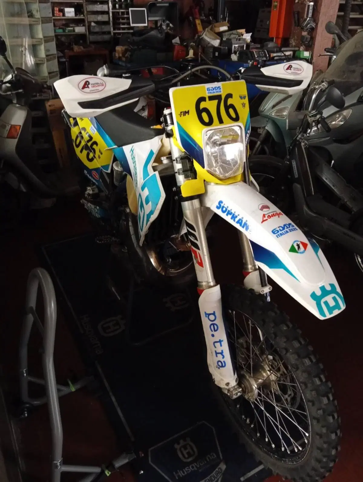 Husqvarna TE 300i (2020) (6)