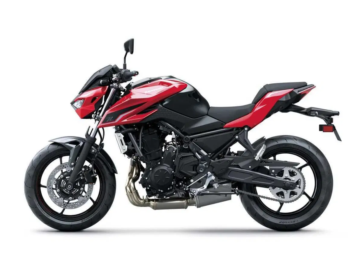 Nuovi colori per le Kawasaki Z650 S e Z900 2027 (4)