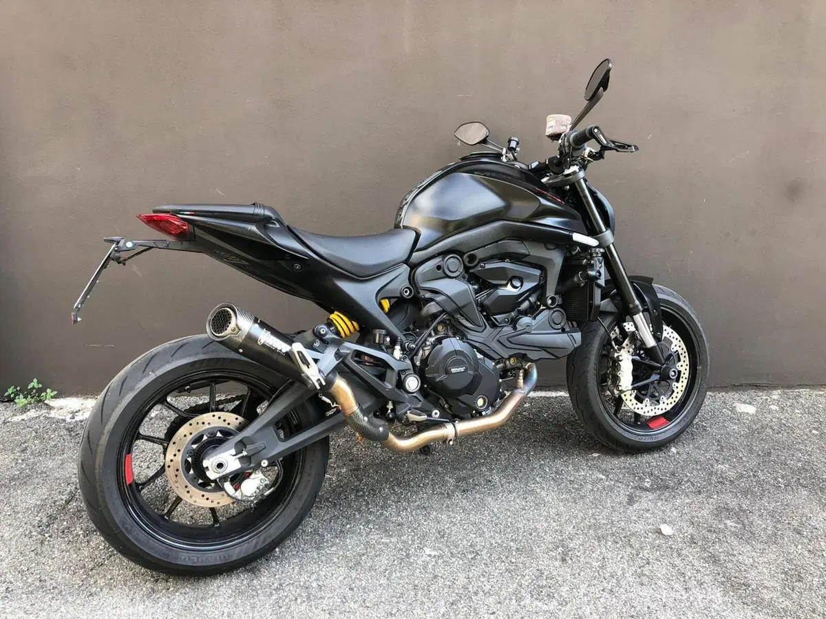 Ducati Monster 937 (2021 - 25) (2)