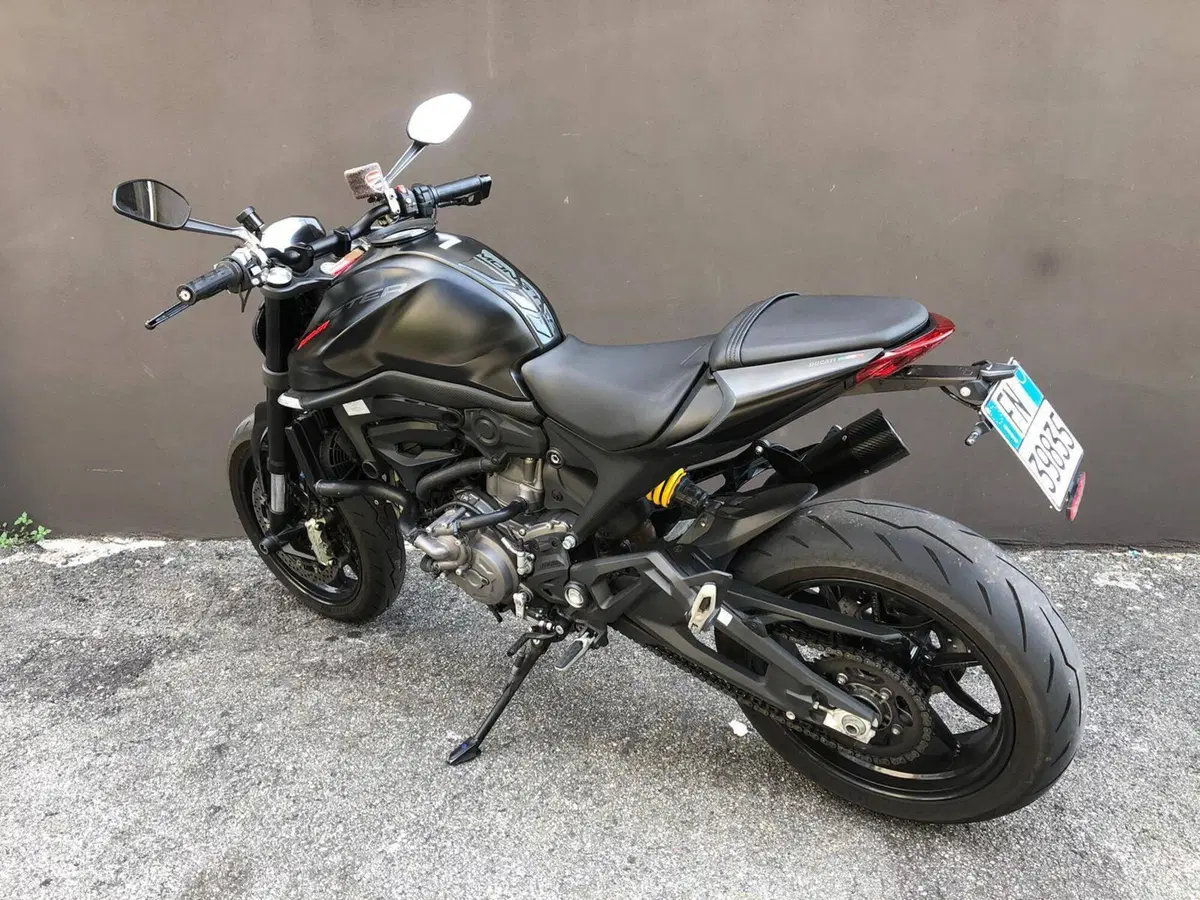 Ducati Monster 937 (2021 - 25) (3)