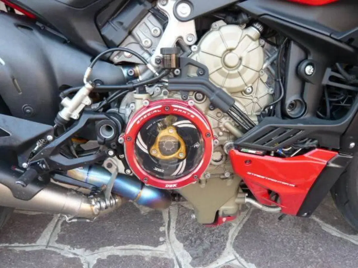 Ducati Streetfighter V4 1100 S (2020) (2)