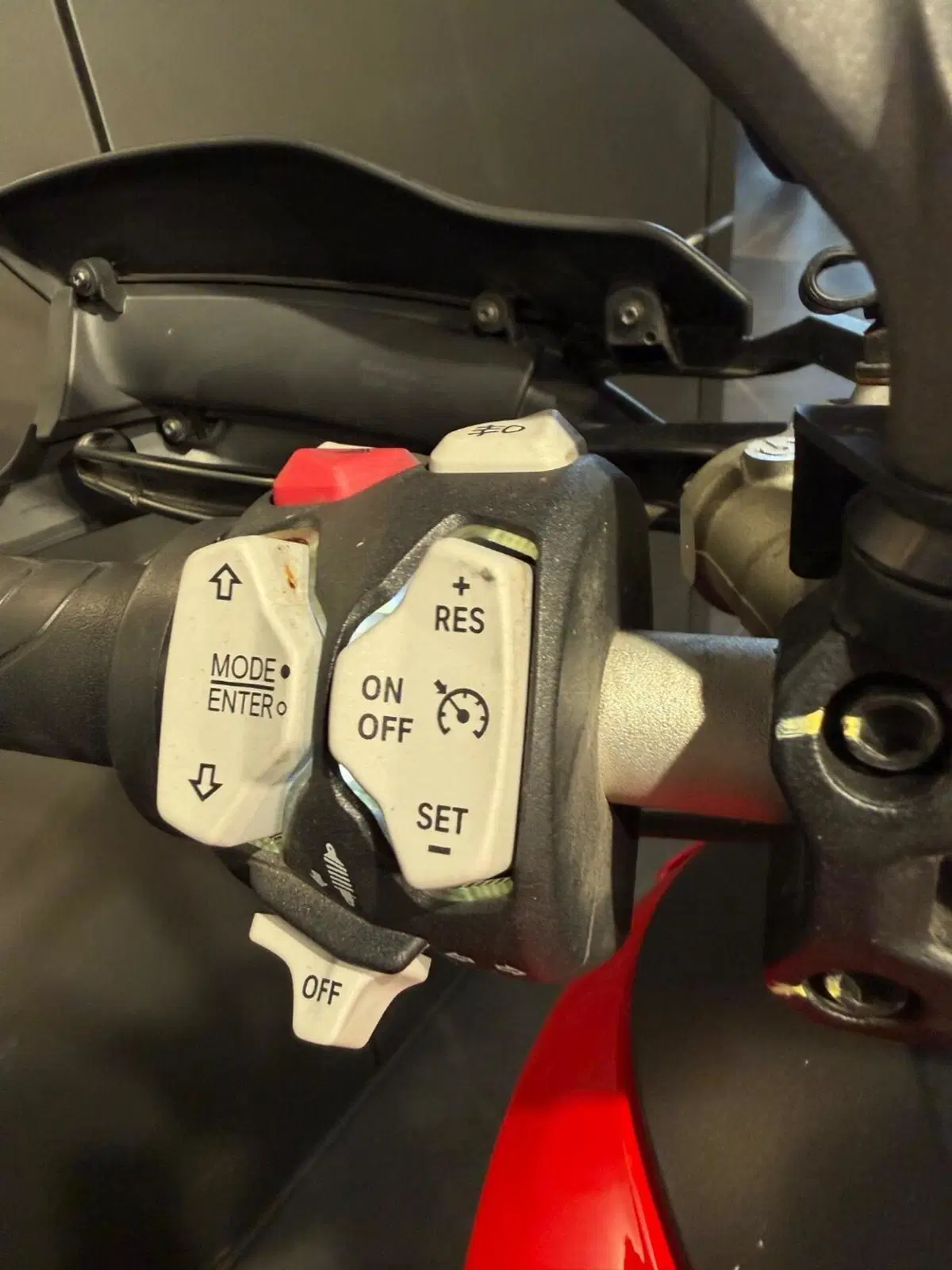 Ducati Multistrada V2 S (2022 - 24) (7)