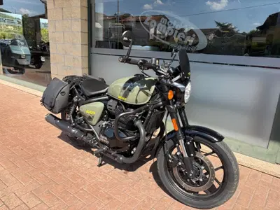 Royal Enfield Shotgun 650 (2024 - 26) usata