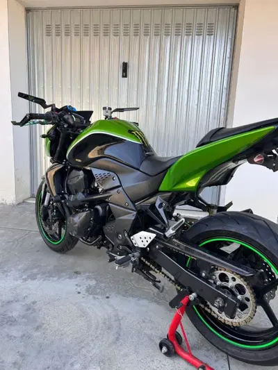 Kawasaki Z 750 R (2011 - 14) usata
