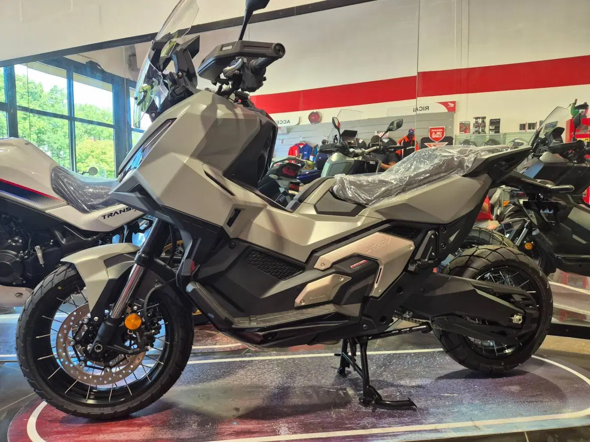 Honda X-ADV 750 (2025 - 26)